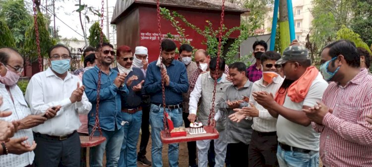 पूर्व नगर मंडल अध्यक्ष अरुण शर्मा ने वर्क्षारोपण कर मनाया जन्मदिवस 